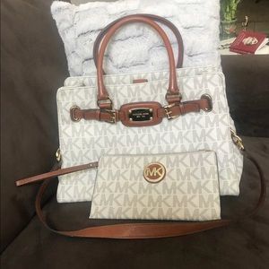 Micheal Kors Hamilton bag